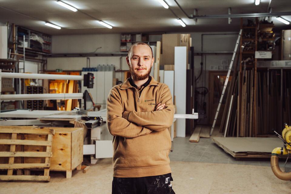 Portraitbild Portraitbild von Mitarbeiter der Tischlerei Lohse